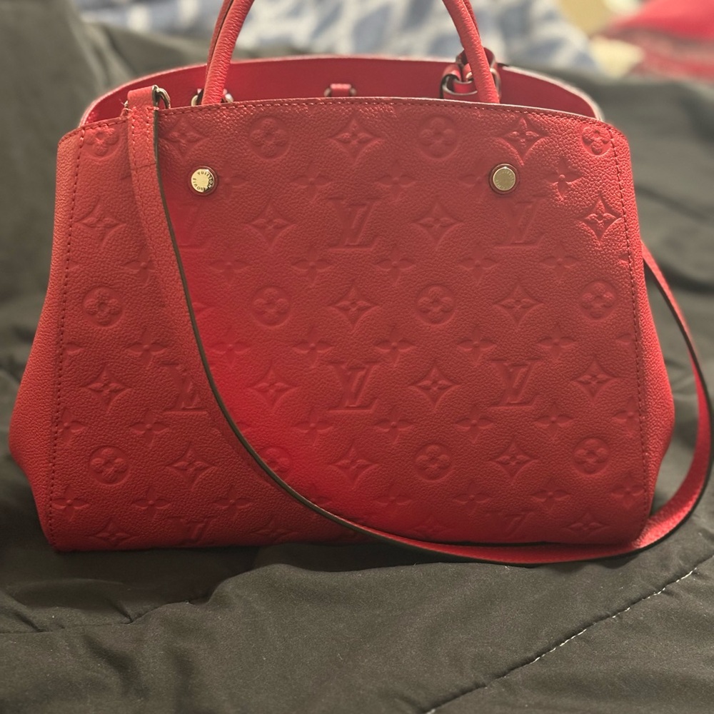 Louis Vuitton 🆘SOLD🆘 
Montaigne Handbag Monogram Empreinte Leather MM